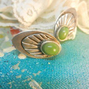 VTG silver turquoise clip earrings Mexico Zuni artisan green semi precious stone